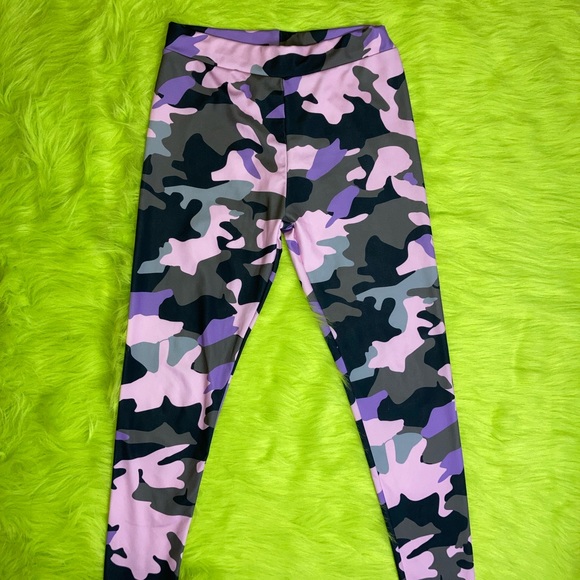 PINK CAMO LEGGINGS - Picture 6 of 7